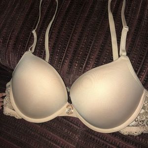 Push up bra with lace; adds two sizes